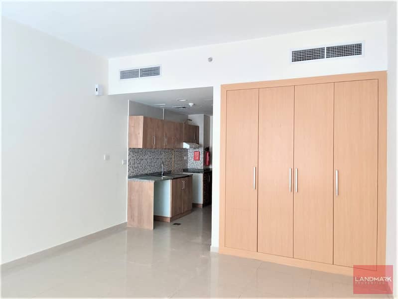 BIG UNIT | WITH TERRACE | FIRST FLOOR