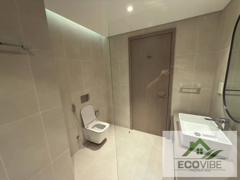 Spacious 1BR | 679 Sqft | Unfurnished | Pool & Park View | Myrtle Al Wasl - Image 10