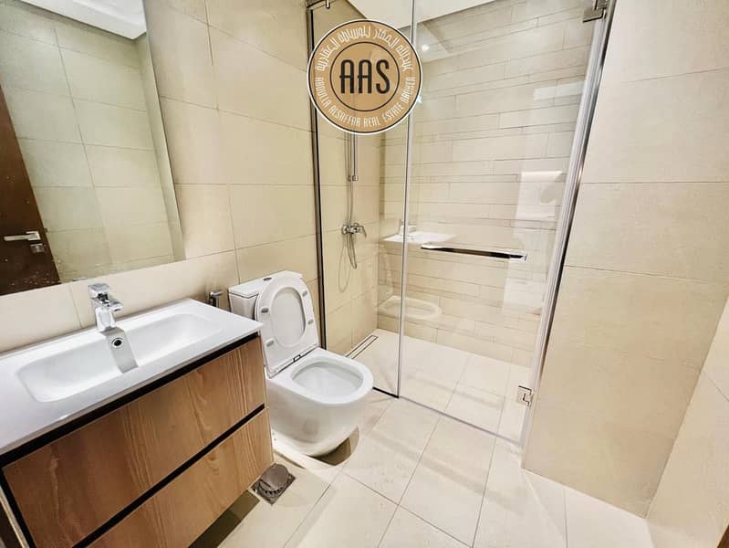 Big Studio in 60k 4 cheques payment area 400sqft - Image 6