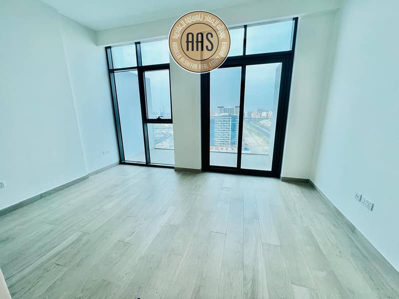 Big Studio in 60k 4 cheques payment area 400sqft - Image 12