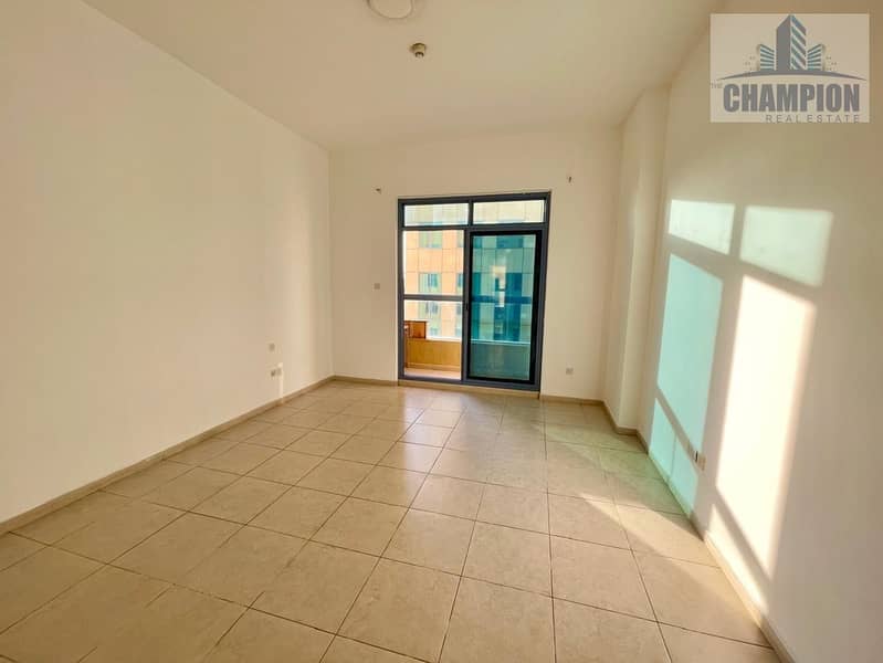 White and bright Spacious Appartment in Chiller free Building - Image 6