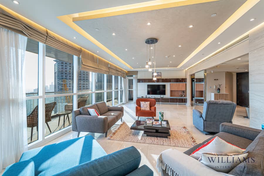 Skyline Views | Stunning 3-Bed | Prime Location - Image 18