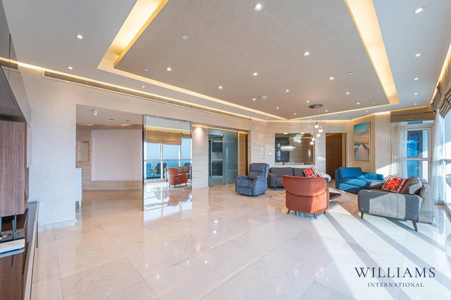 Skyline Views | Stunning 3-Bed | Prime Location - Image 19