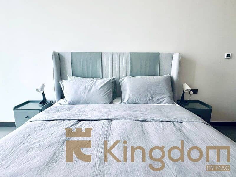 STYLISH 1 BR | LAKEFRONT VIEW | WALK TO METRO - Image 7