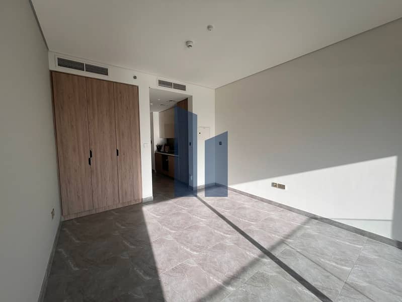 Canal View | Prime Location | High Floor