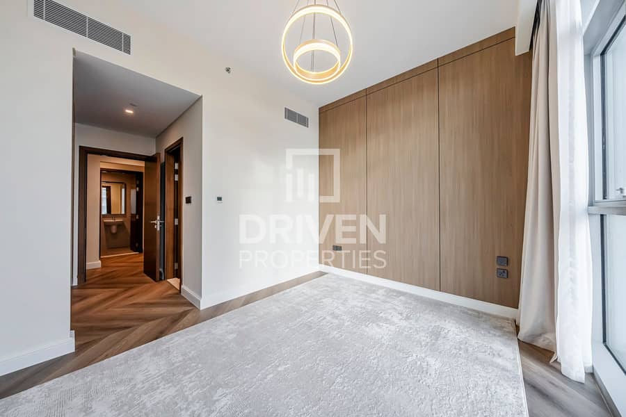 Elegant Modern Layout | Motivated Seller | Vacant - Image 16