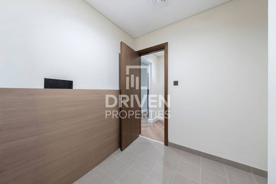 Elegant Modern Layout | Motivated Seller | Vacant - Image 22