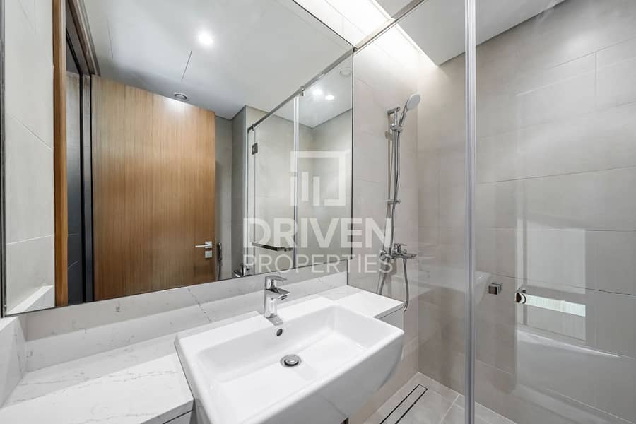 Elegant Modern Layout | Motivated Seller | Vacant - Image 15