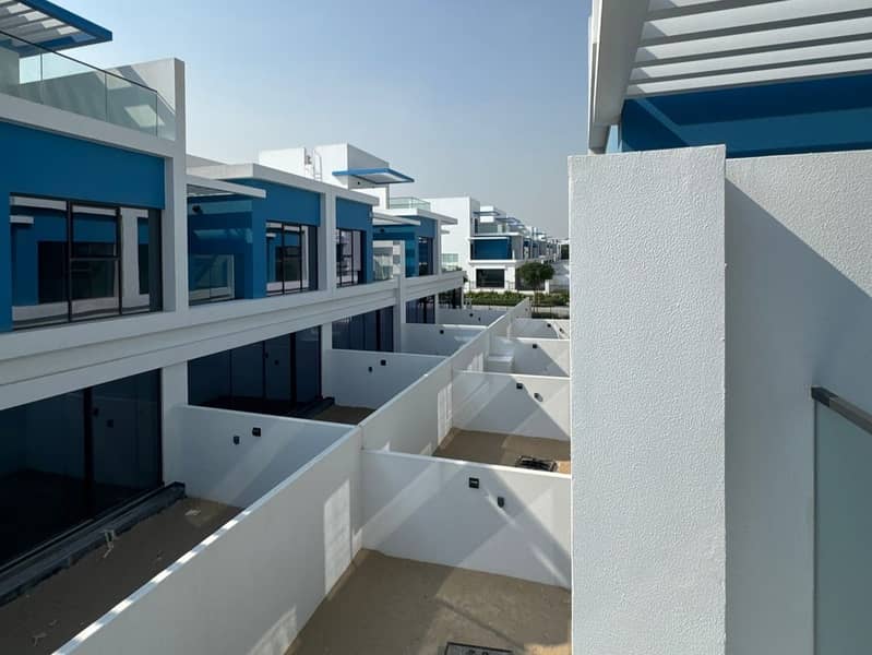 Brand New I Single Row I Middle Unit - Image 13