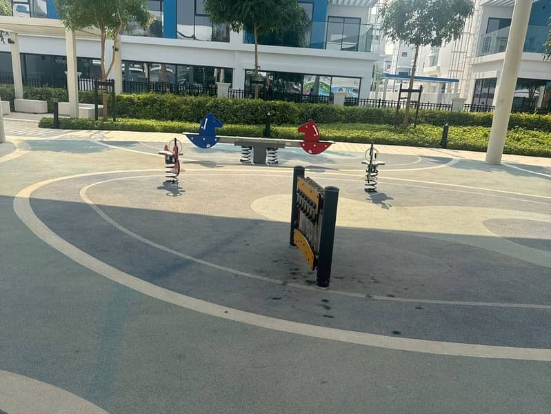 Brand New I Single Row I Middle Unit - Image 15