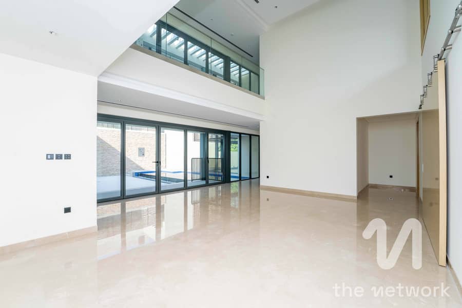 FOREST VILLA | BRILLIANT LOCATION | LUXURY FINISH