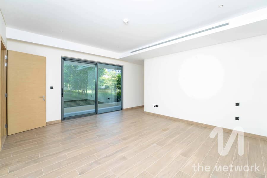 FOREST VILLA | BRILLIANT LOCATION | LUXURY FINISH - Image 7