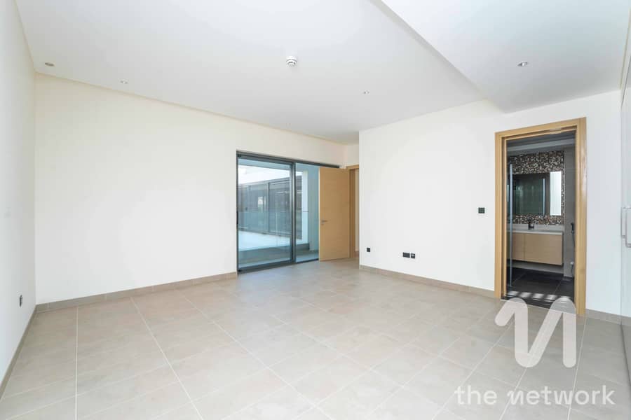 FOREST VILLA | BRILLIANT LOCATION | LUXURY FINISH - Image 14