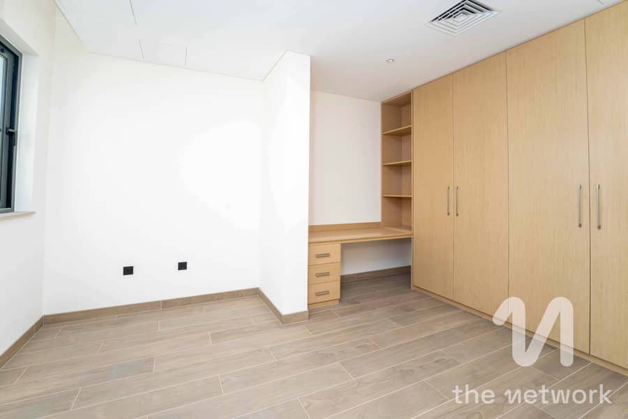 FOREST VILLA | BRILLIANT LOCATION | LUXURY FINISH - Image 17