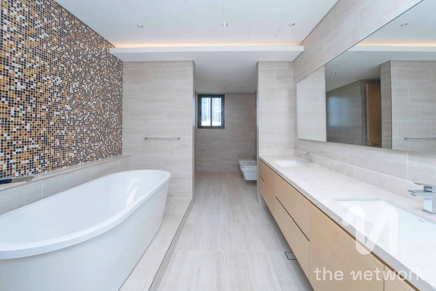 FOREST VILLA | BRILLIANT LOCATION | LUXURY FINISH - Image 20