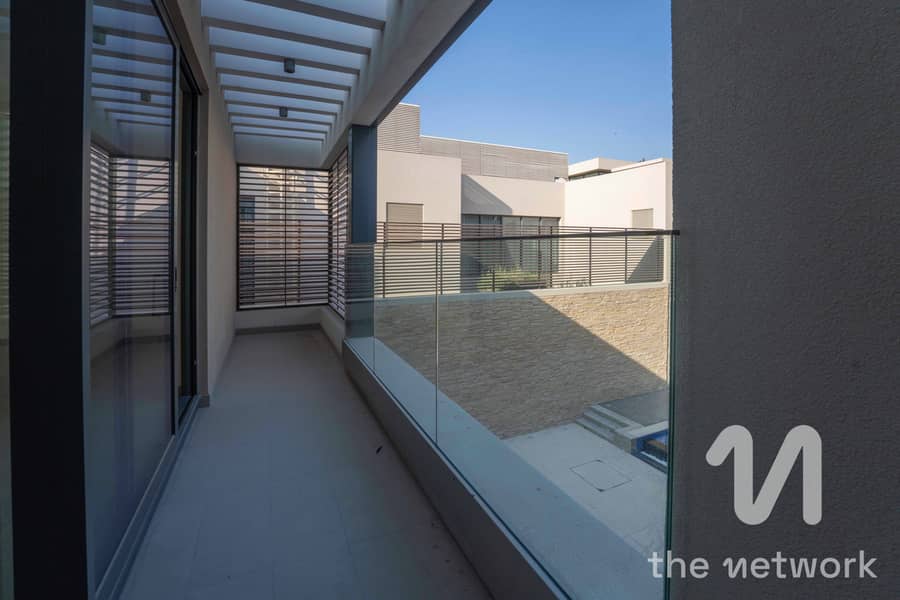 FOREST VILLA | BRILLIANT LOCATION | LUXURY FINISH - Image 22