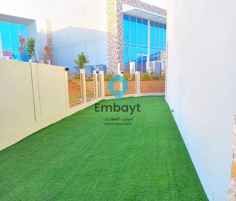 Corner unit | Big plot | Negotiable