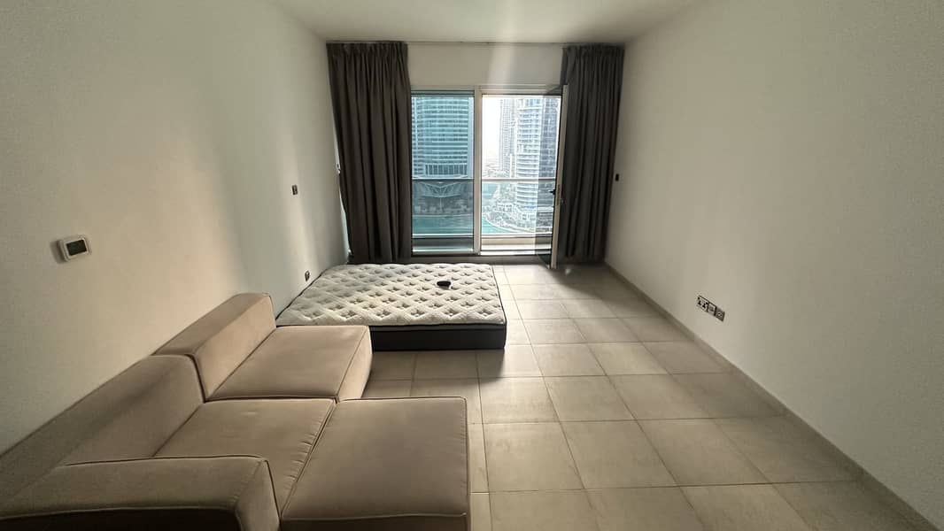 Lake View | Well Maintained | Near Metro