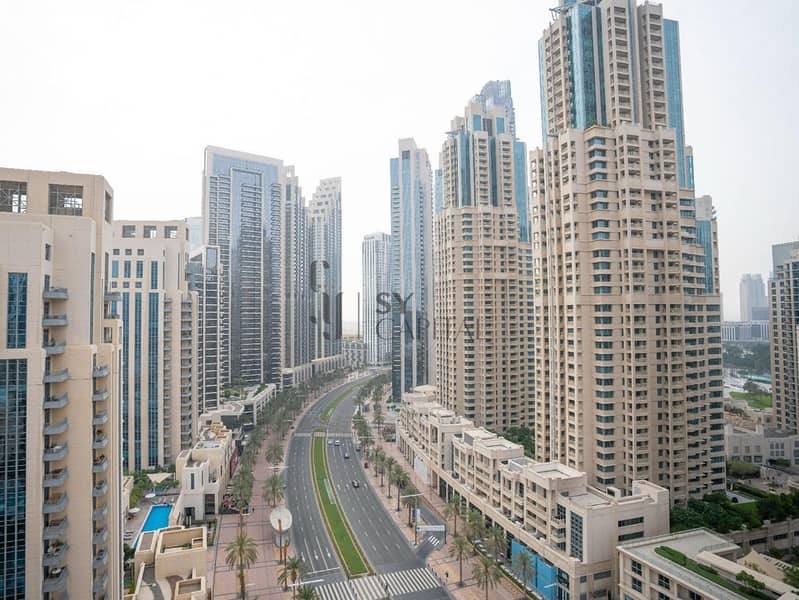 Skyline Luxuries | Spacious 3-Bedroom Apartment - Image 15