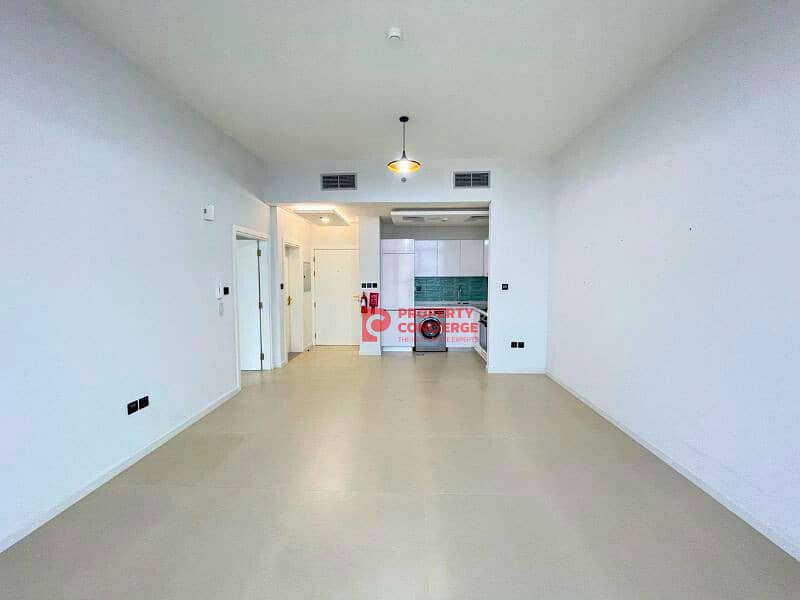 Luxury Unit | Semi Furnished | Ready to Move