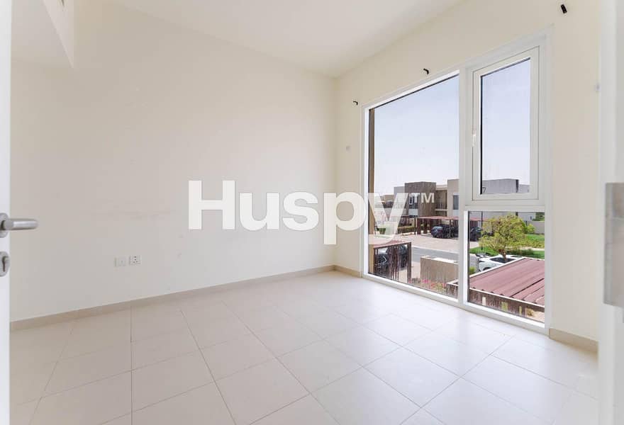 Unfurnished | Ready To Move In | Top Floor