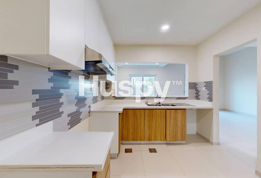 Vacant | Exclusive | Park Backing - Image 6