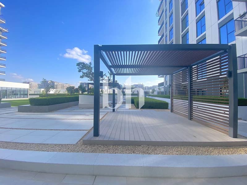 Full Park View | Furnished | Available January - Image 12