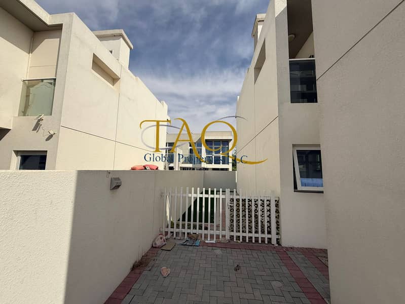 3 BEDROOM TOWNHOUSE | CORNER L SHAPE GARDEN | BACK TO BACK | 4 PAYMENTS | - Image 9