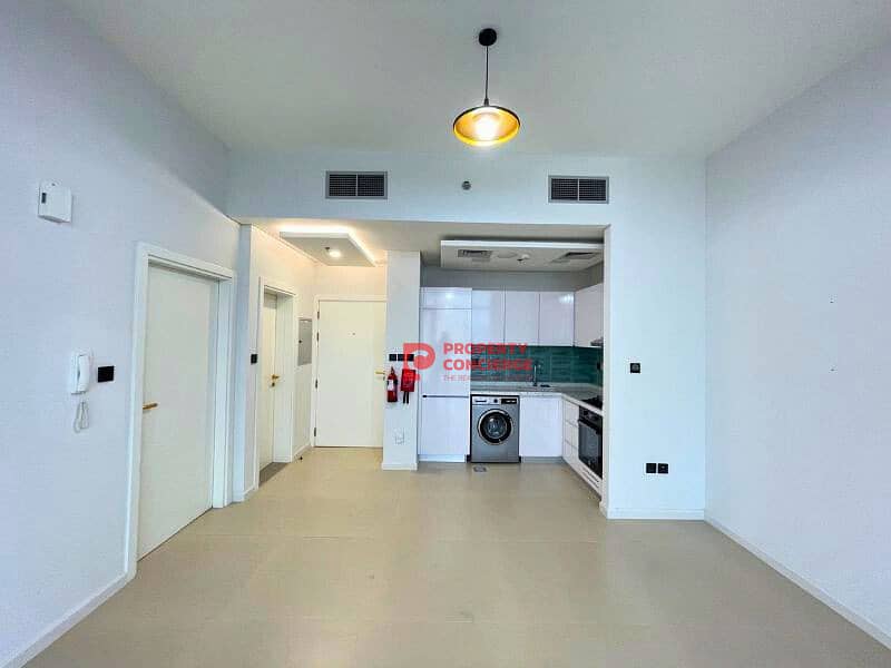 Luxury Unit | Semi Furnished | Ready to Move