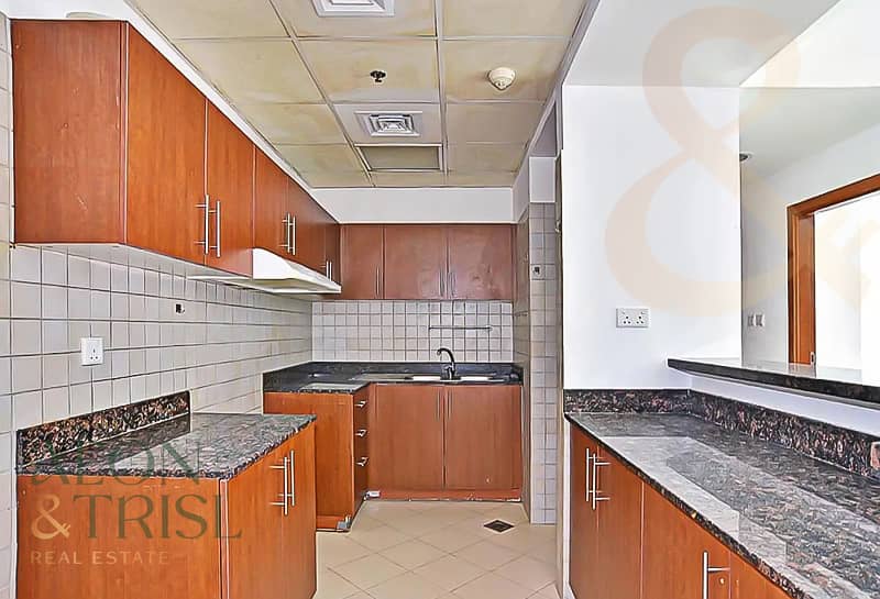 1Bedroom | Skycourt Towers | Higher Floor