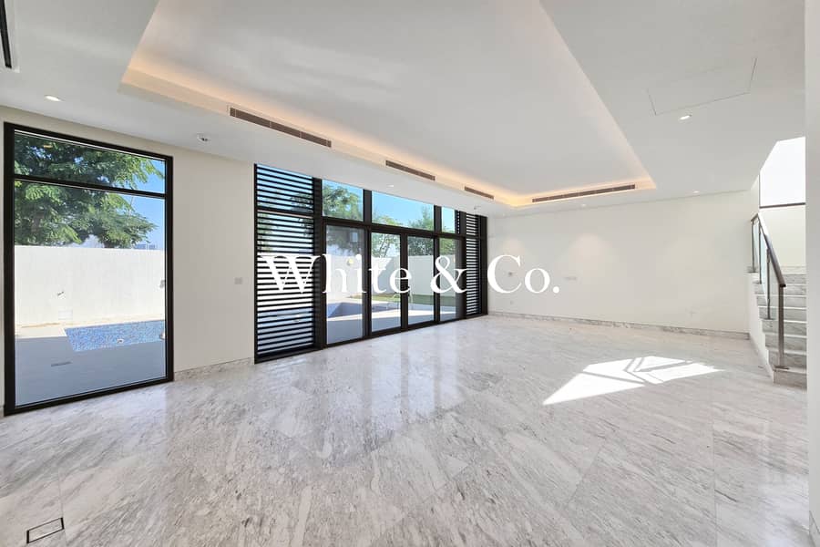 Single Row | Landscaped | Contemporary - Image 7