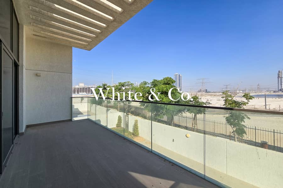 Single Row | Landscaped | Contemporary - Image 17