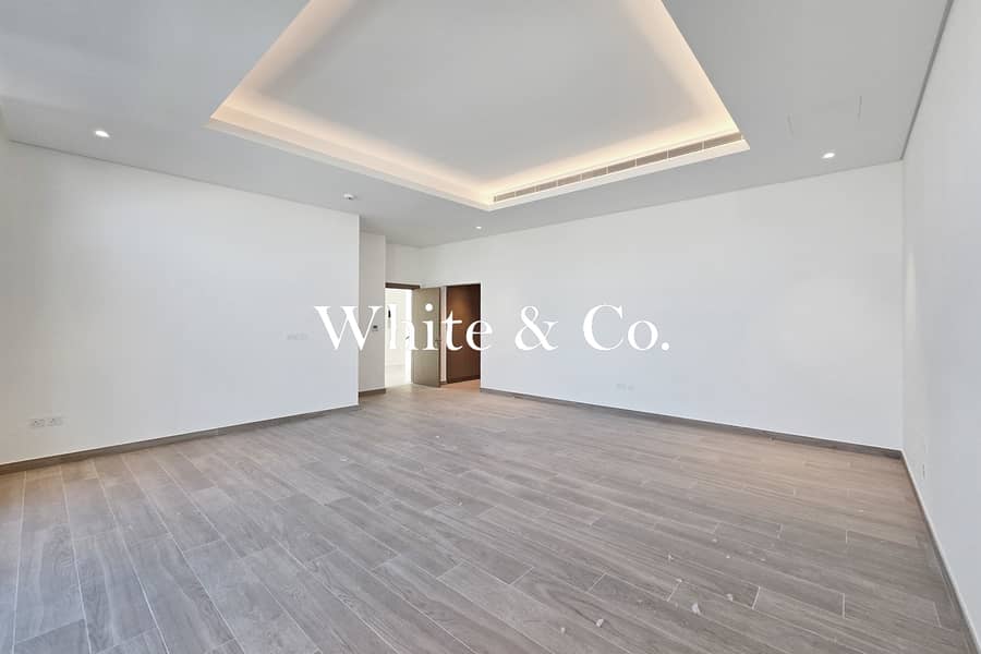 Single Row | Landscaped | Contemporary - Image 19