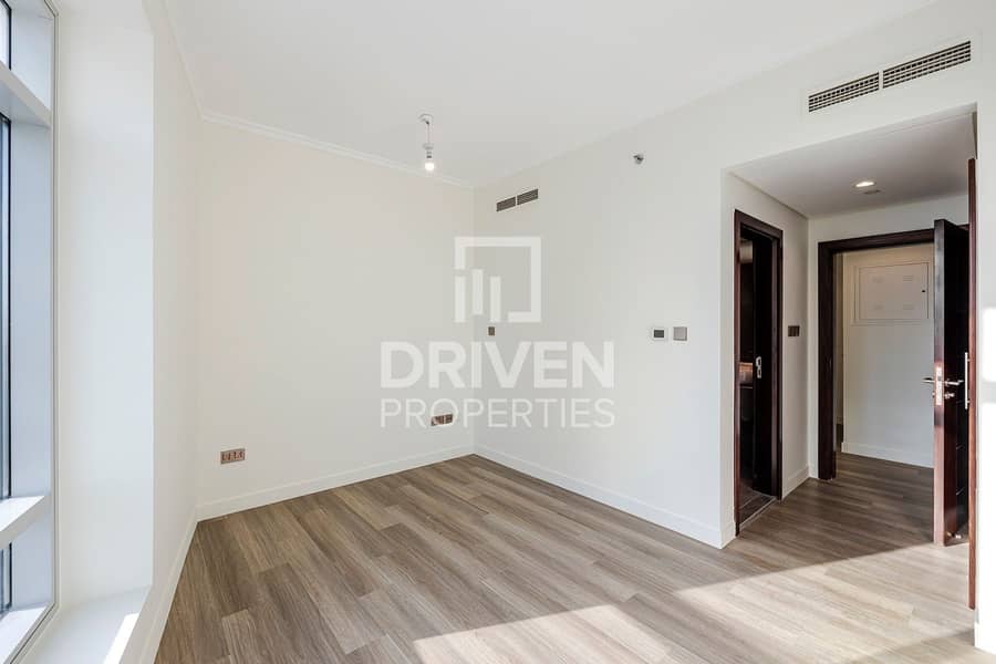 Burj Khalifa View | Upgraded | High Floor - Image 6