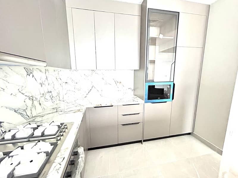 Spacious vacant 4 Bedroom on Rent | Spacious Layout | Well Maintained| Fully Furnished - Image 7