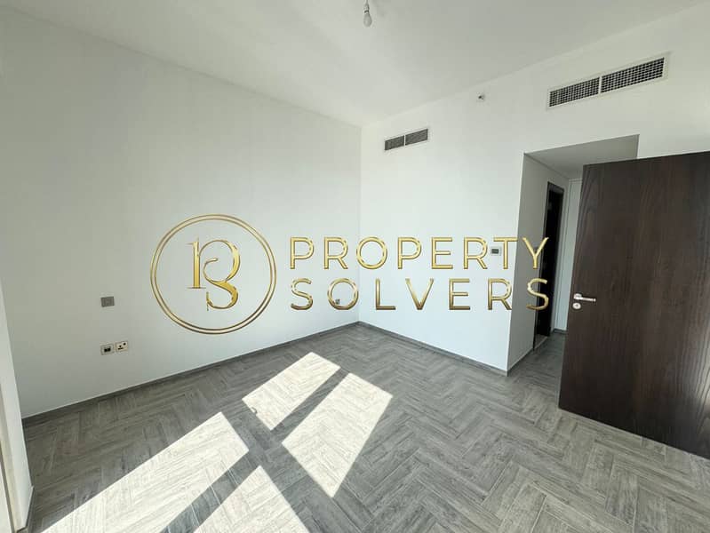 Prime Location | Stunning Views | Spacious - Image 6