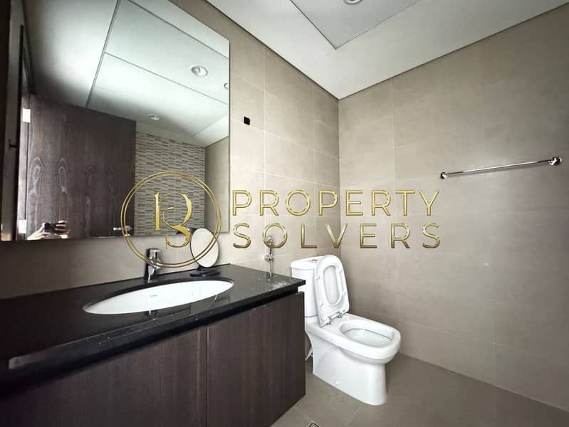 Prime Location | Stunning Views | Spacious - Image 9