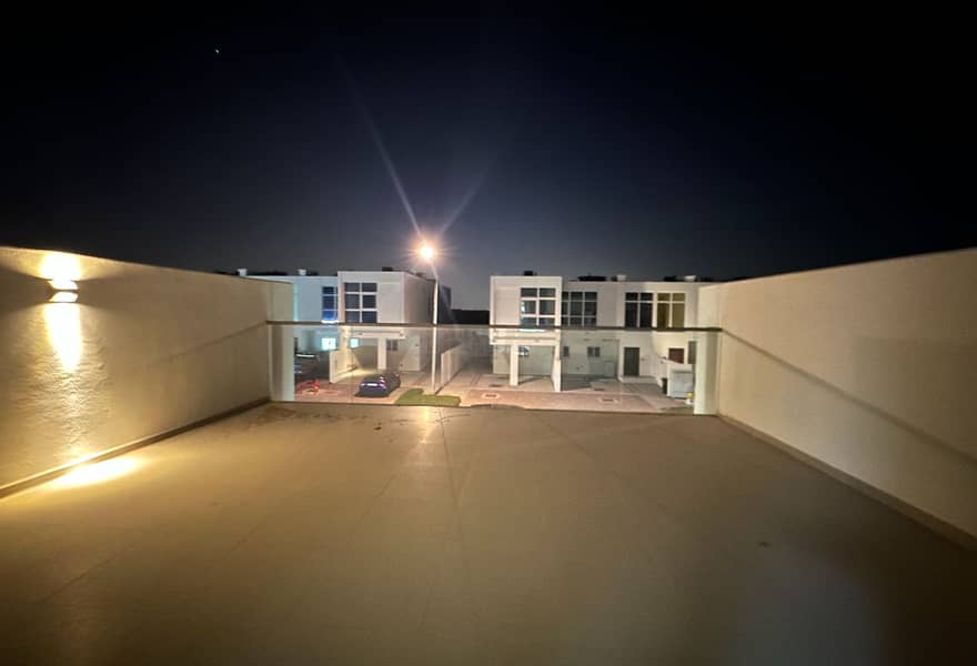 Large BUA | Negotiable | Maid Room | Vacant