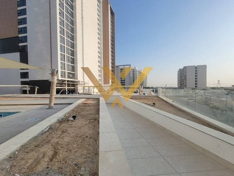 Luxury Corner Apartment | Lagoon Views