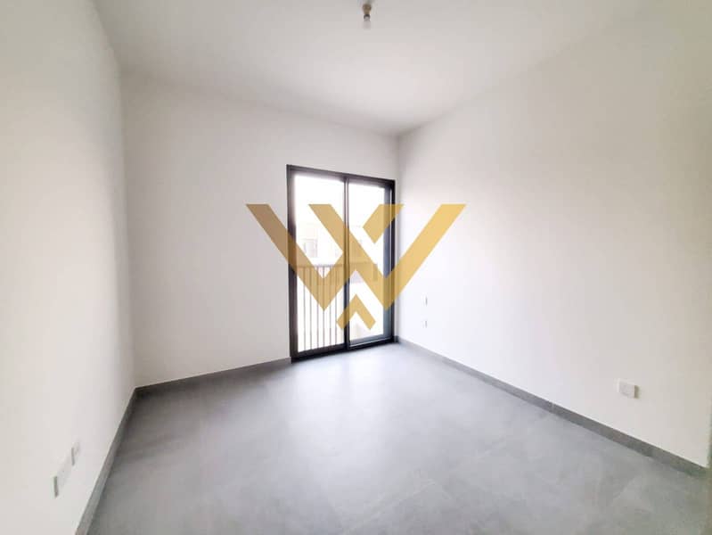 Amazing Location | Near to Amenities | Single Row - Image 6