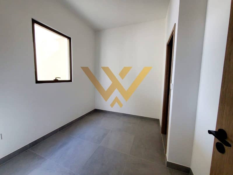 Amazing Location | Near to Amenities | Single Row - Image 9