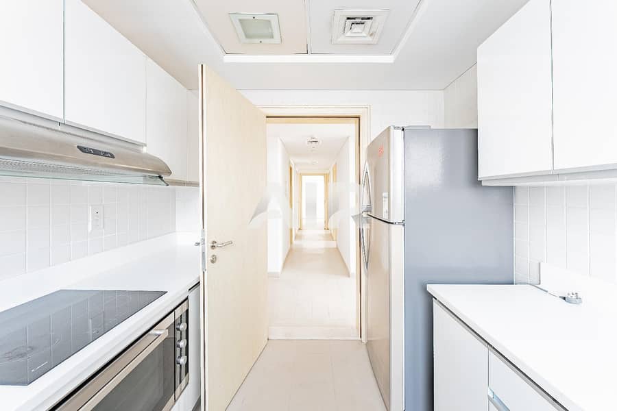 Rare Opportunity | High Floor | Vacant Now - Image 12