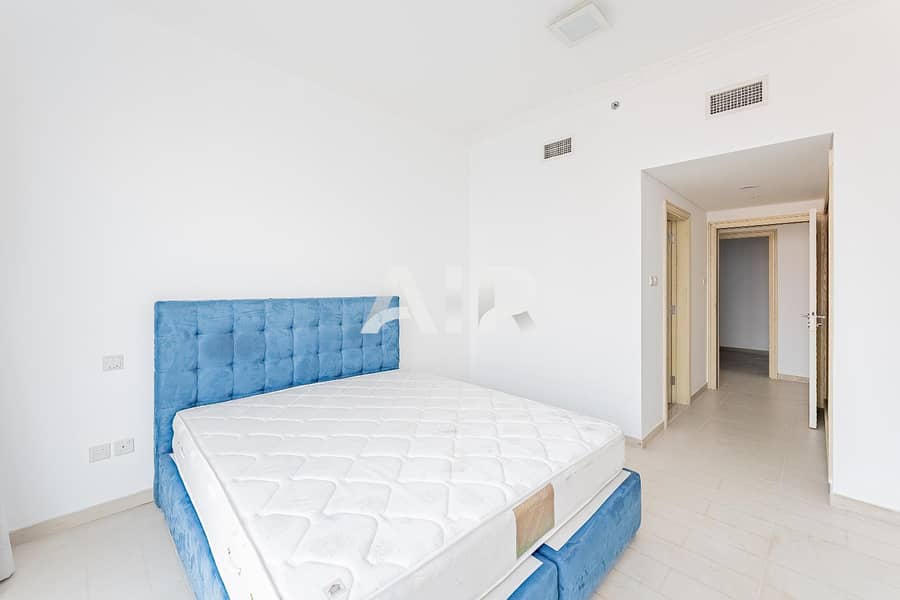 Rare Opportunity | High Floor | Vacant Now - Image 16