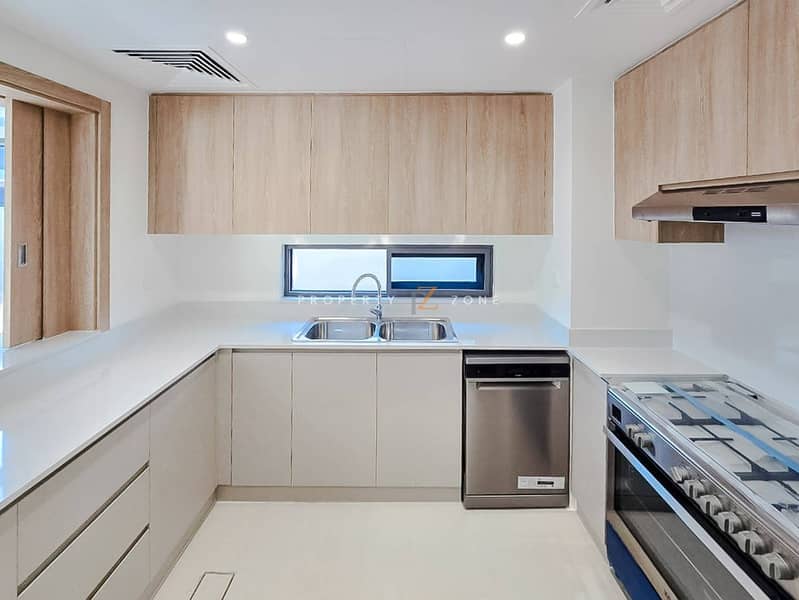 Prime Location | Ready to Move In | Brand New - Image 7