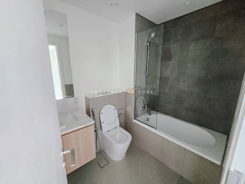 Prime Location | Ready to Move In | Brand New - Image 10