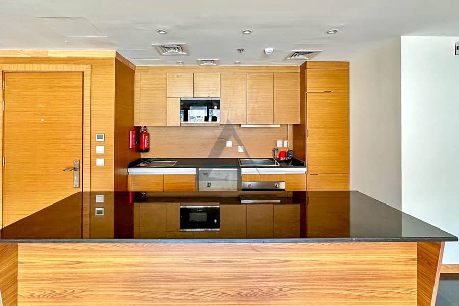 Modern 2BR | Fully Fitted Kitchen | Wooden Flooring