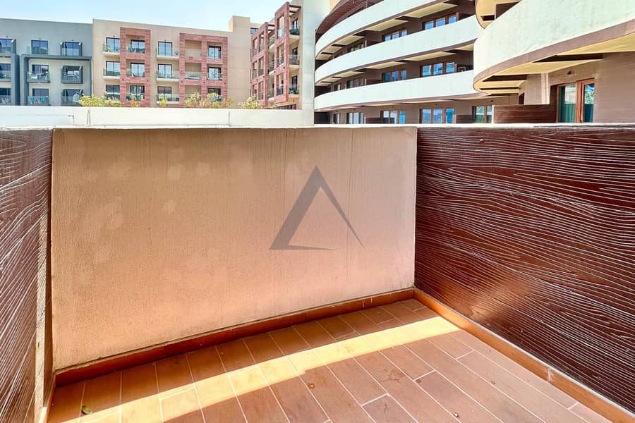 Modern 2BR | Fully Fitted Kitchen | Wooden Flooring - Image 10