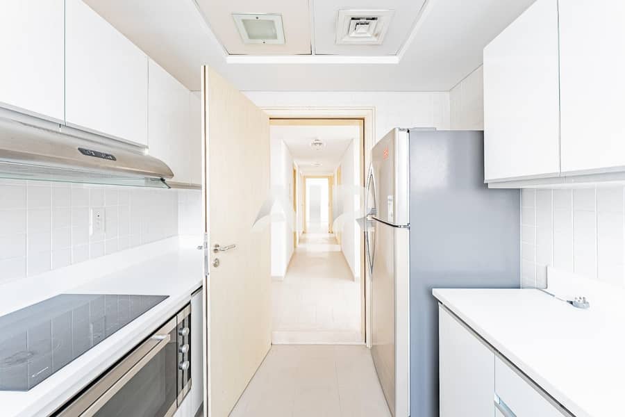 Rare Opportunity | High Floor | Vacant Now - Image 31