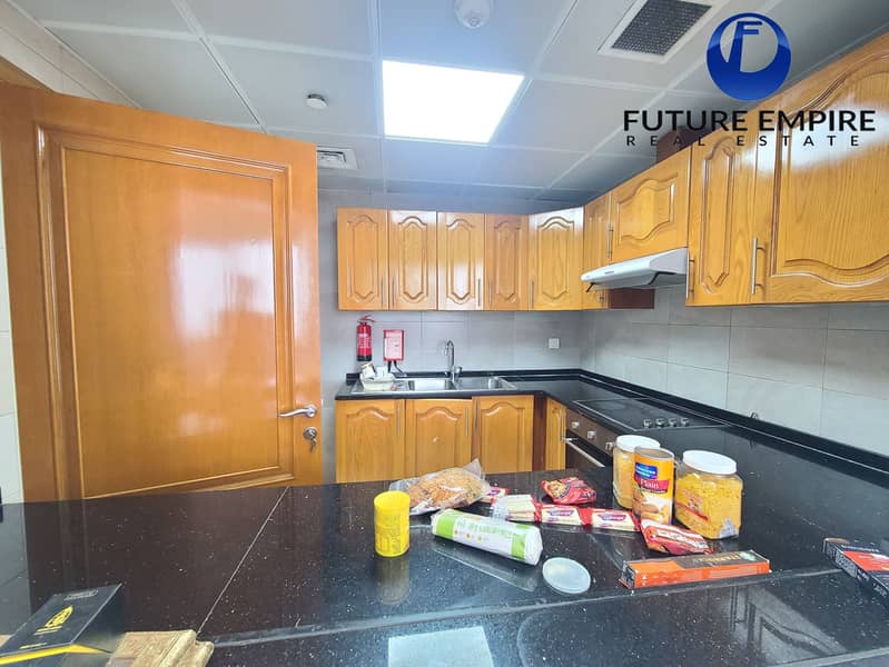 Spacious 2BHK | Near Metro | Ready to Book | Laundry Room - Image 12