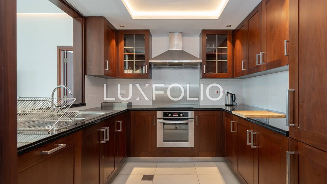 Rented | Boulevard view | Bright Unit - Image 11